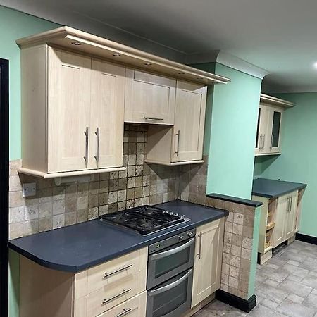 Villa Cheerful 3 Bed House With Free Parking. Nottingham Exterior foto