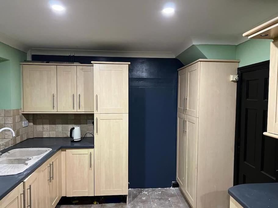 Villa Cheerful 3 Bed House With Free Parking. Nottingham Exterior foto