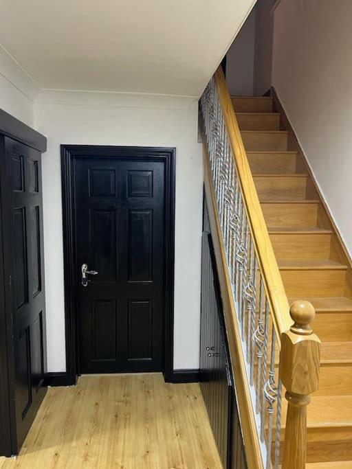 Villa Cheerful 3 Bed House With Free Parking. Nottingham Exterior foto
