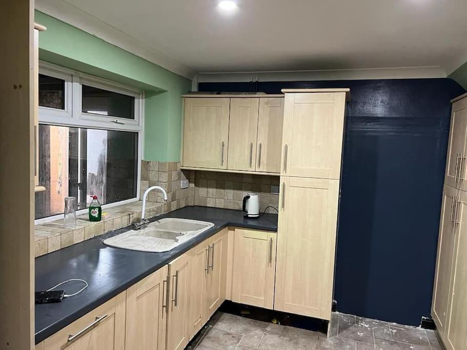 Villa Cheerful 3 Bed House With Free Parking. Nottingham Exterior foto