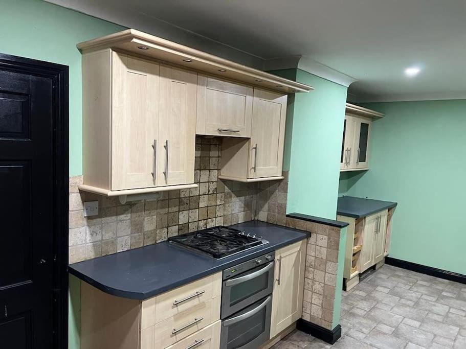 Villa Cheerful 3 Bed House With Free Parking. Nottingham Exterior foto