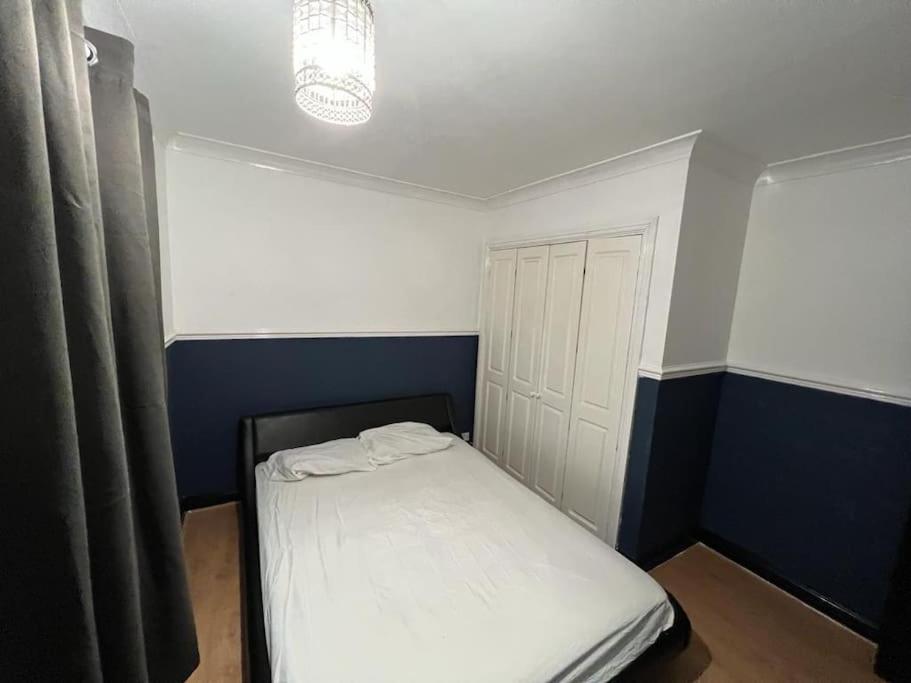 Villa Cheerful 3 Bed House With Free Parking. Nottingham Exterior foto