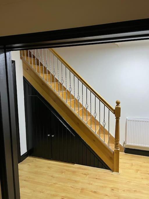Villa Cheerful 3 Bed House With Free Parking. Nottingham Exterior foto